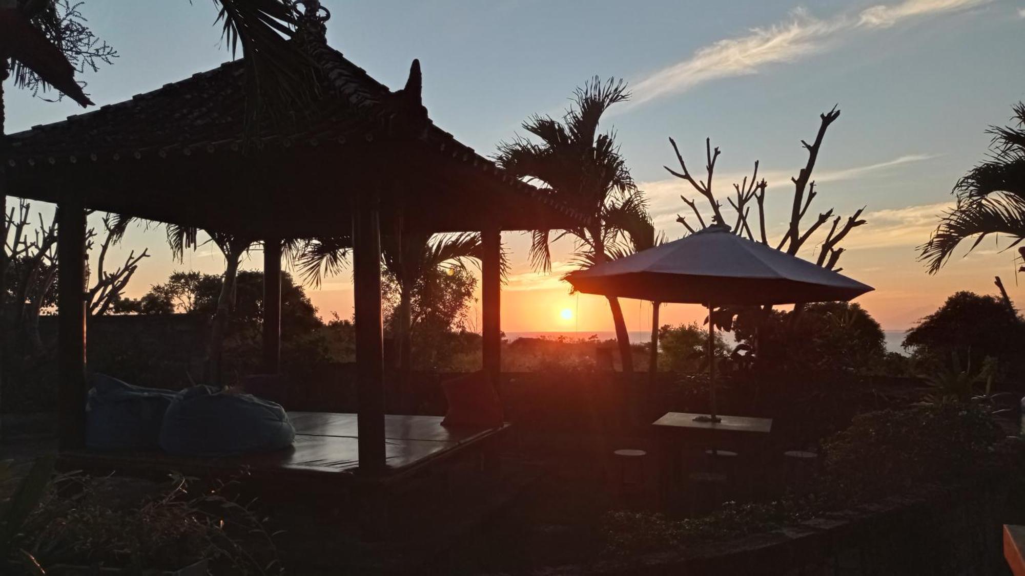Khrisna Sunrise Homestay Tulamben Номер фото